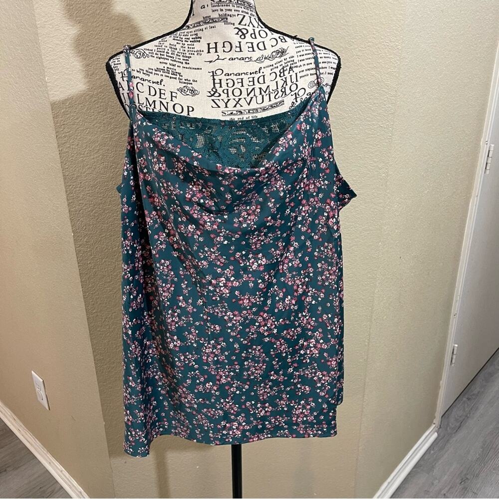 Lane‎ Bryant floral tank top size 24